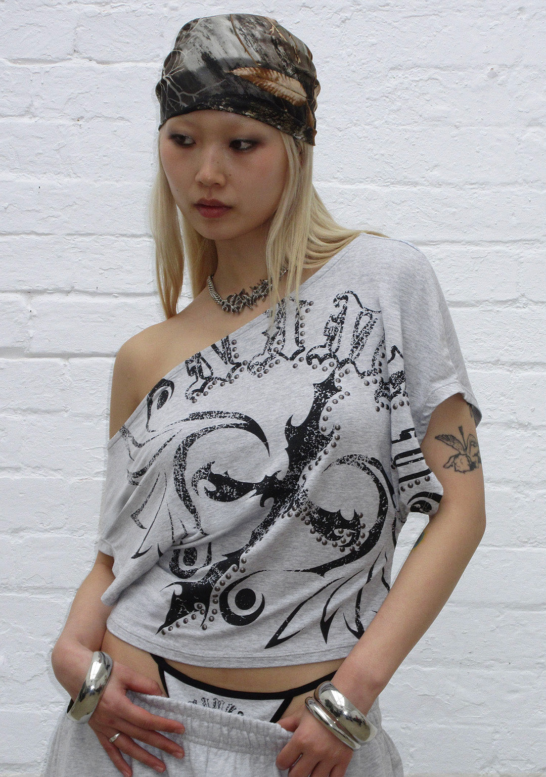 OUTLAW OVERSIZED SWEATSHORTS GREY MARL