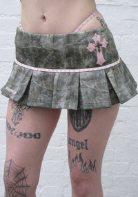 SPOILT PLEATED MICRO SKIRT TREE CAMO